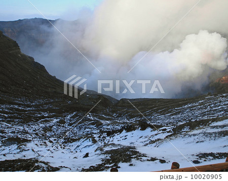 阿蘇山中岳火口 10020905