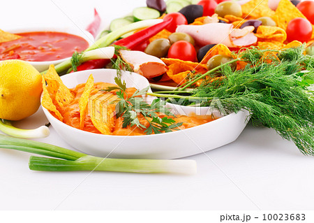 Nachos, cheese and red sauce, vegetables Nachos, cheese and red sauce, vegetables 10023683