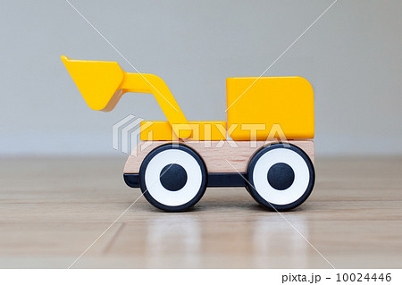 Simple wheel dozer toy Simple wheel dozer toy 10024446