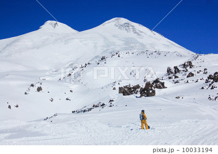 Elbrus - a sleeping volcano  10033194
