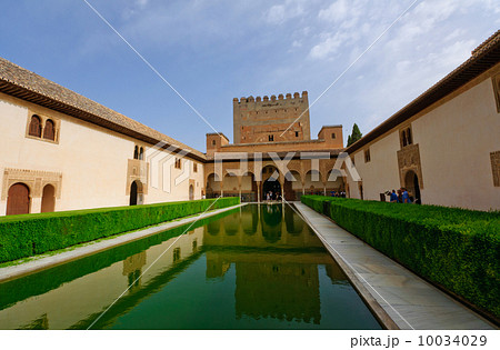 スペイン　グラナダ　アルハンブラ宮殿　ナスル朝宮殿　コマレス宮 10034029