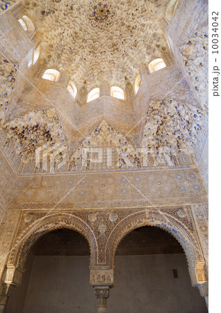 スペイン グラナダ アルハンブラ宮殿 ナスル朝宮殿 ライオン宮 スペイン グラナダ アルハンブラ宮殿 ナスル朝宮殿 ライオン宮 10034042