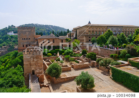 スペイン　グラナダ　アルハンブラ宮殿　アルカサバ 10034098