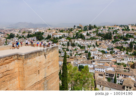 スペイン グラナダ アルハンブラ宮殿のアルカサバと旧市街 スペイン グラナダ アルハンブラ宮殿のアルカサバと旧市街 10034190