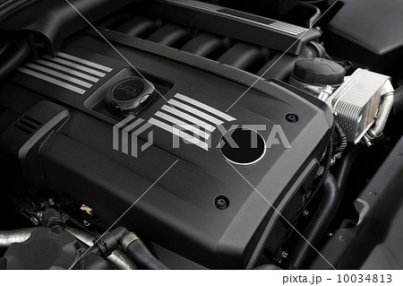 powerful engine 10034813