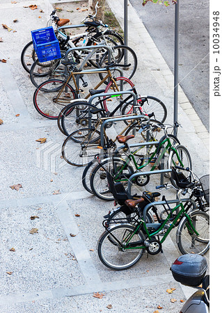 bicycle parking 10034948