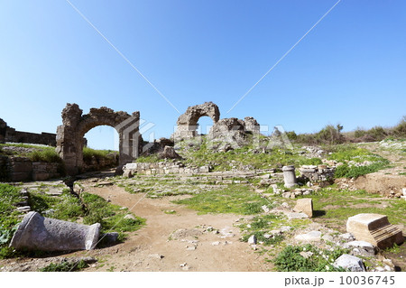 Ruins of the ancient city of Aspendos. Ruins of the ancient city of Aspendos. 10036745