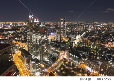 大都会新宿高層ビル街と東京都心の街並 10037255