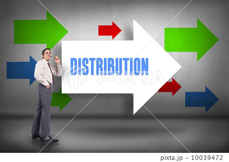 Distribution against arrows pointing Distribution against arrows pointing 10039472