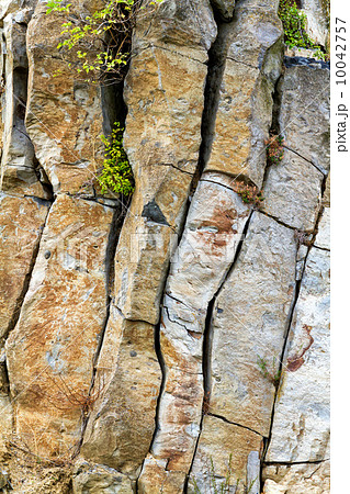 Basalt 10042757