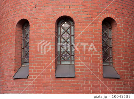 Three narrow arch window Three narrow arch window 10045585
