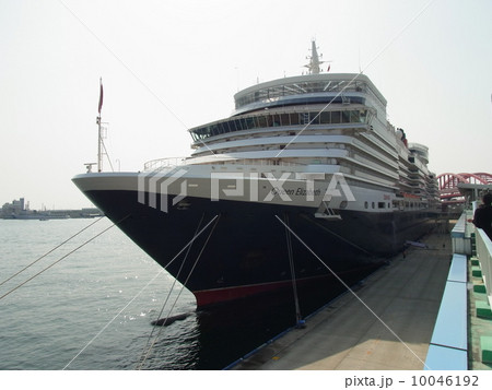 クイーン・エリザベス（初来日：神戸港） 10046192