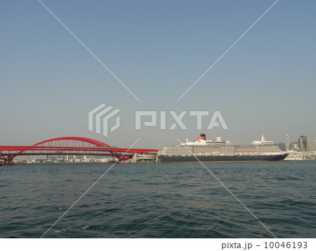 クイーン・エリザベス（初来日：神戸港） 10046193