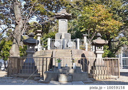彰義隊の墓(上野恩賜公園/東京都台東区) 彰義隊の墓(上野恩賜公園/東京都台東区) 10059158