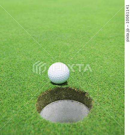 ball at the hole ball at the hole 10061141