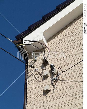 電線の引き込み 電線の引き込み 10061665