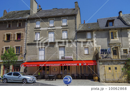 フランス、ミディ・ピレネー地方サン・コーム・ドルドの風景 フランス、ミディ・ピレネー地方サン・コーム・ドルドの風景 10062868