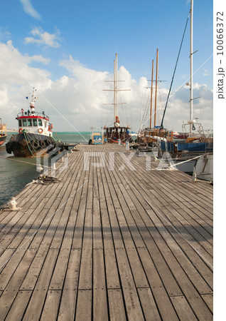 Ships at pier 10066372