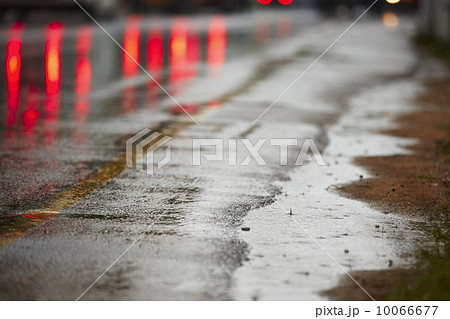 Heavy rain on the road Heavy rain on the road 10066677