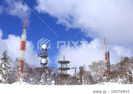 手稲山山頂の鉄塔群 10070842