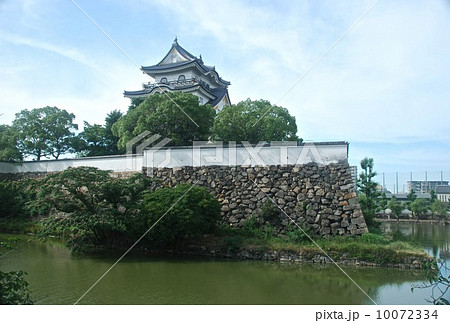岸和田城の天守閣・堀(大阪府岸和田市岸城町) 岸和田城の天守閣・堀(大阪府岸和田市岸城町) 10072334
