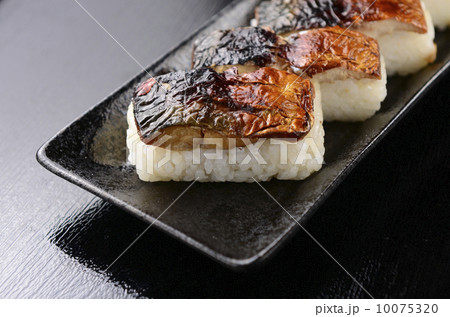 焼き鯖寿司 10075320