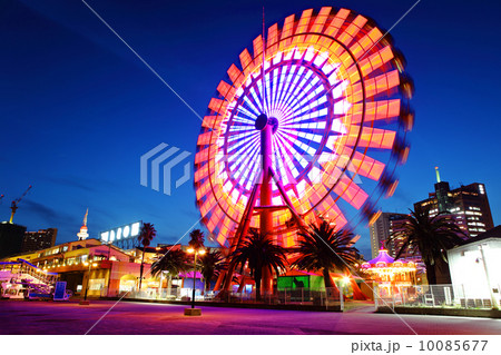 Ferris wheel at night 10085677
