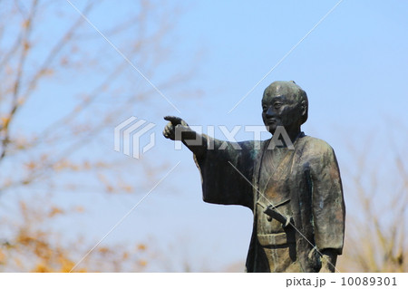 The statue of Ninomiya Takanori,The Ninomiya Museum in mouka-city The statue of Ninomiya Takanori,The Ninomiya Museum in mouka-city 10089301