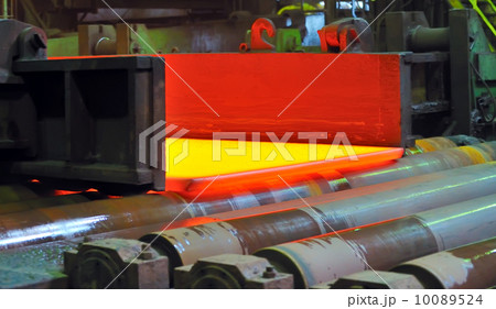 hot steel on conveyor 10089524
