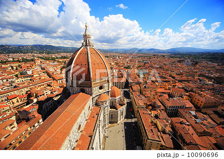 イタリア・フィレンツェ ドゥオモからの景色 イタリア・フィレンツェ ドゥオモからの景色 10090696