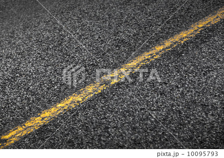 Asphalt road with yellow solid line. Transportation background texture 10095793