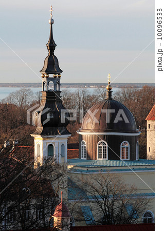 Old orthodox church dome in Tallinn, Estonia Old orthodox church dome in Tallinn, Estonia 10096533