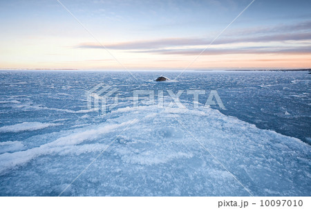 Winter landscape with ice on frozen Baltic Sea 10097010