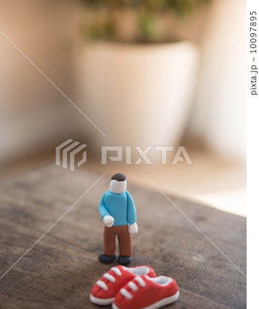 靴と男性 10097895