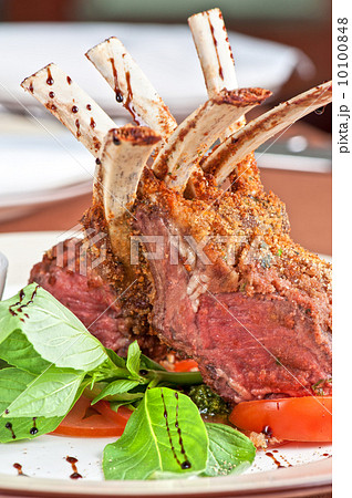 roasted lamb rib 10100848