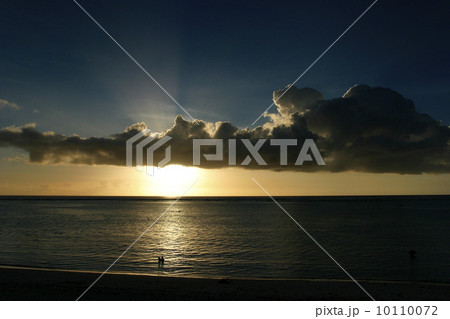 グアムタモン湾夕景 10110072