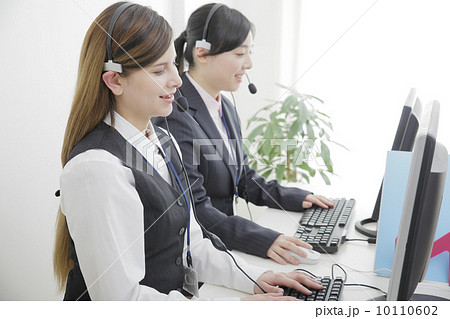 外国人OLと仕事 10110602