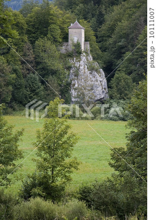 Little castle (Vercors, France) Little castle (Vercors, France) 10111007