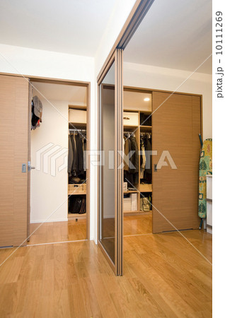 広いクローゼットの動線 10111269