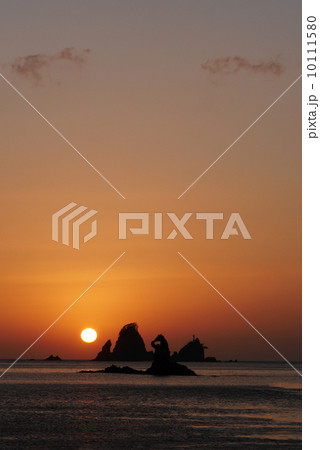 西伊豆・大田子海岸の夕景  10111580