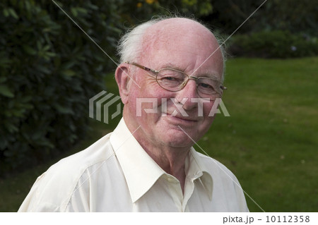 Portrait of a pensioner 10112358