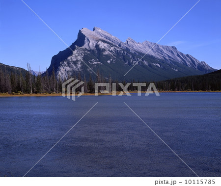 バーミリオン・レイクとランドル山 10115785