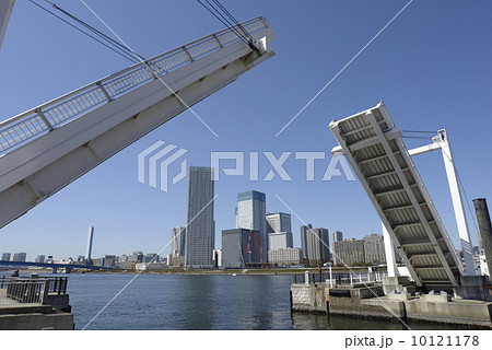 アーバンドッグ豊洲から望む晴海トリトンスクエア アーバンドッグ豊洲から望む晴海トリトンスクエア 10121178