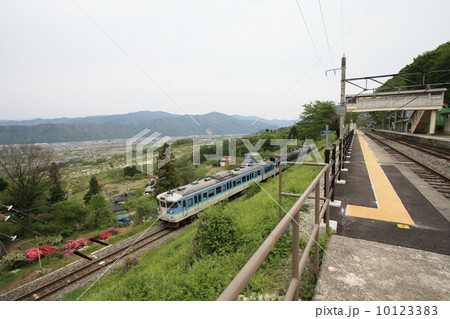 篠ノ井線「姨捨駅」スイッチバック式駅俯瞰風景 10123383