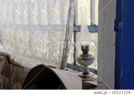 abandoned room abandoned room 10123726