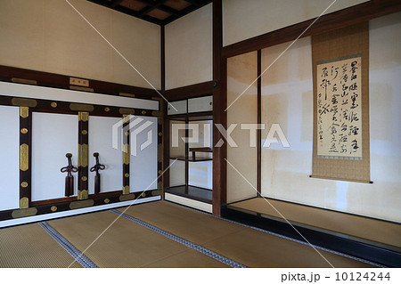 高知城本丸御殿、上段の間(左手は武者隠し) 高知城本丸御殿、上段の間(左手は武者隠し) 10124244