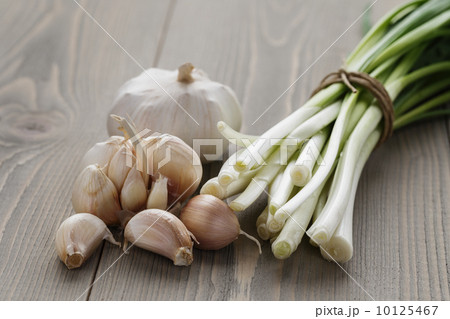 bunch of fresh green onions and garlic 10125467