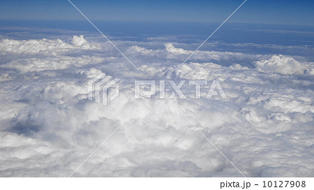 雲海(飛行機からの景色) 雲海(飛行機からの景色) 10127908