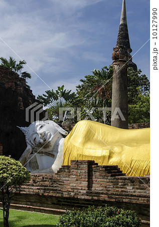 ワット・ヤイ・チャイ・モンコンの寝釈迦仏 ワット・ヤイ・チャイ・モンコンの寝釈迦仏 10127990