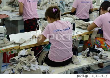 ミャンマー　繊維工場 10129103